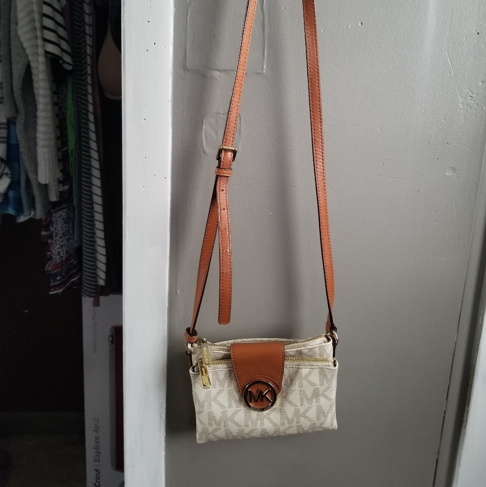 Michael Kors Crossbody